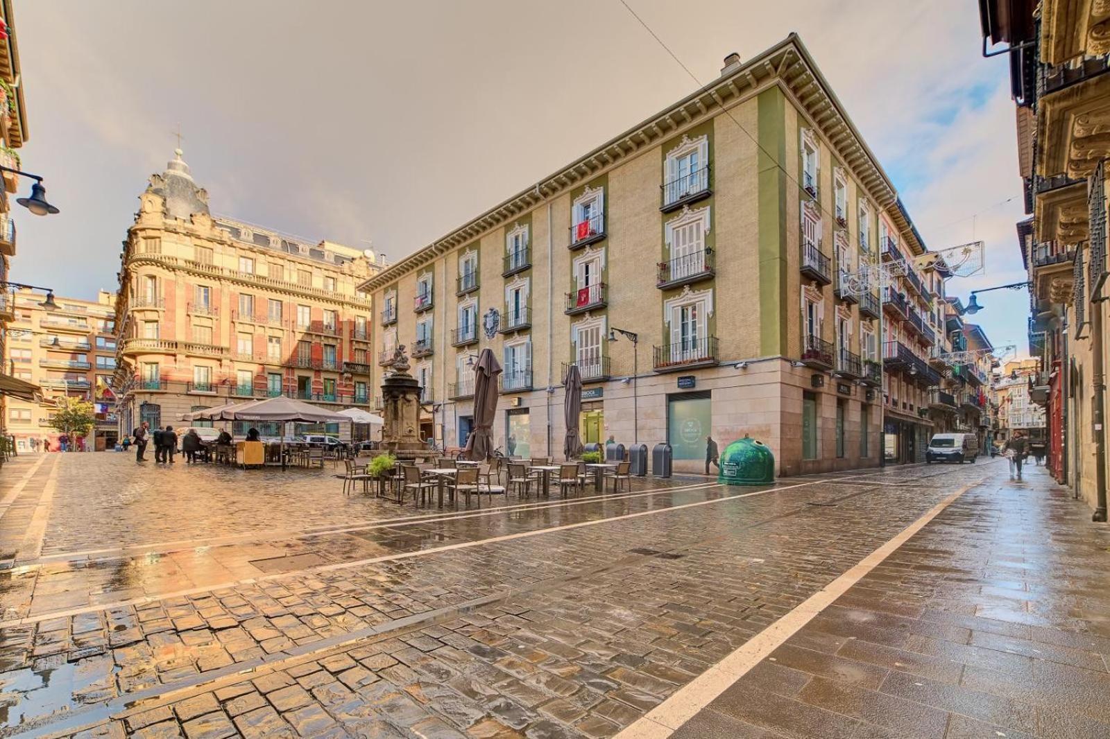 Apartamento Boutique Centro Zapateria 45 Apartment Pamplona Exterior foto