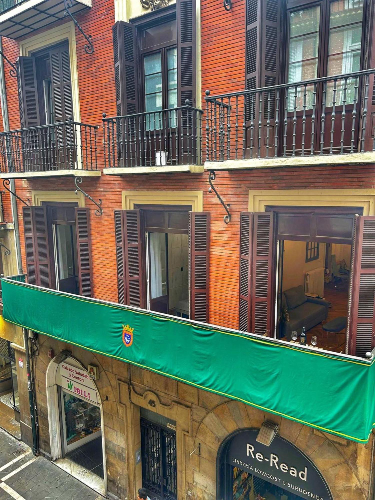 Apartamento Boutique Centro Zapateria 45 Apartment Pamplona Exterior foto